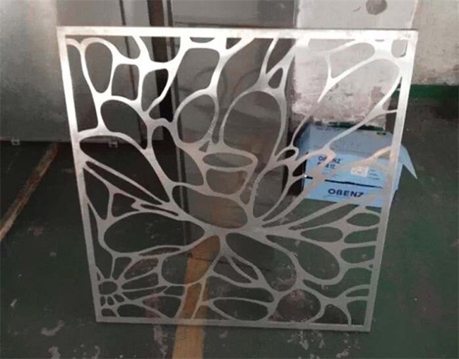 2020鋁管焊接仿木紋鋁合金窗花格子定做 