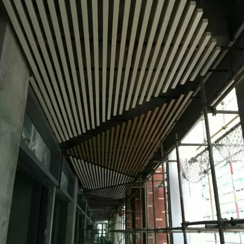 條形鋁方通，條形木紋鋁方通吊頂天花