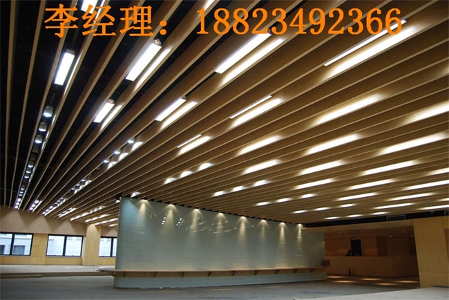乌鲁木齐木纹铝方通厂家