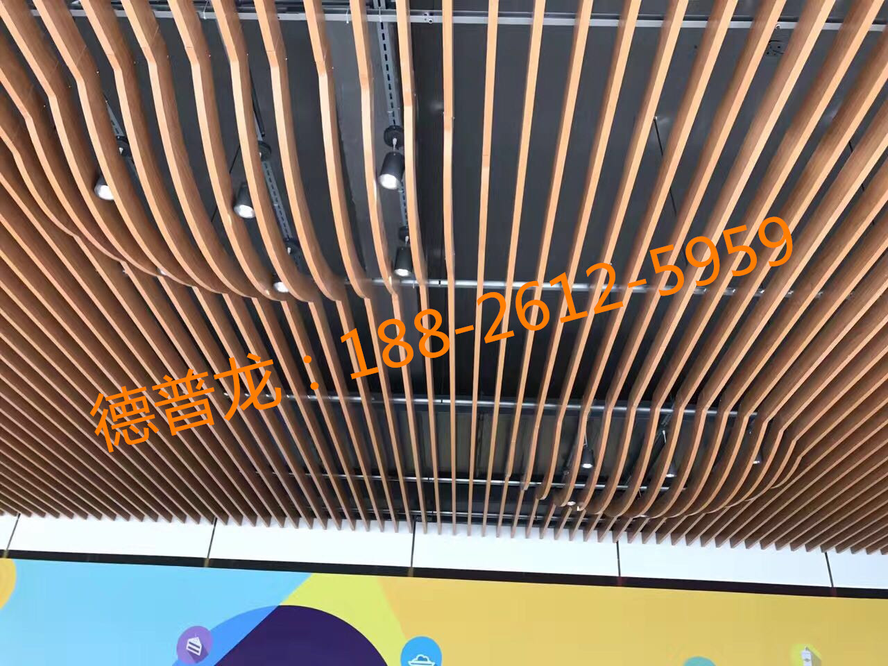 造型铝方通 弧形铝方通 铝方通价格