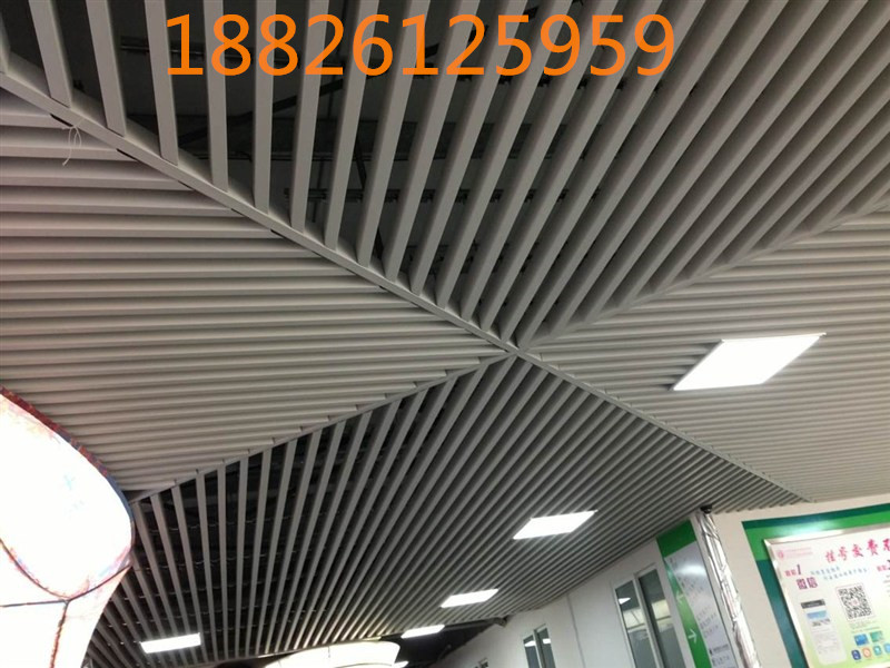 木紋鋁方通_木紋鋁條_鋁條吊頂