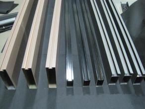  造型鋁方通供貨廠家弧形鋁天花定制價錢