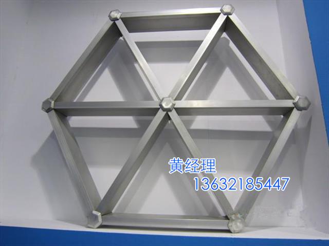 供应三角型铝格栅