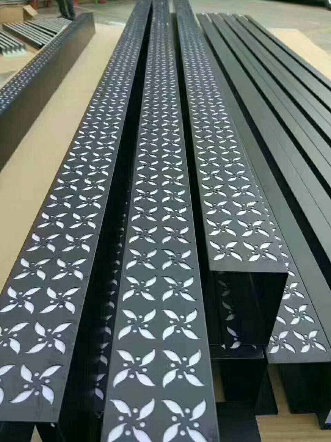 廣州廠家直銷雕花鋁單板