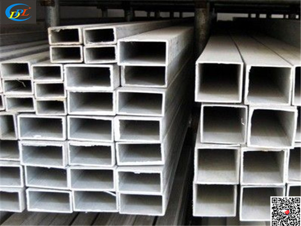 白色烤漆铝方管 6080铝方管订做德普龙天花