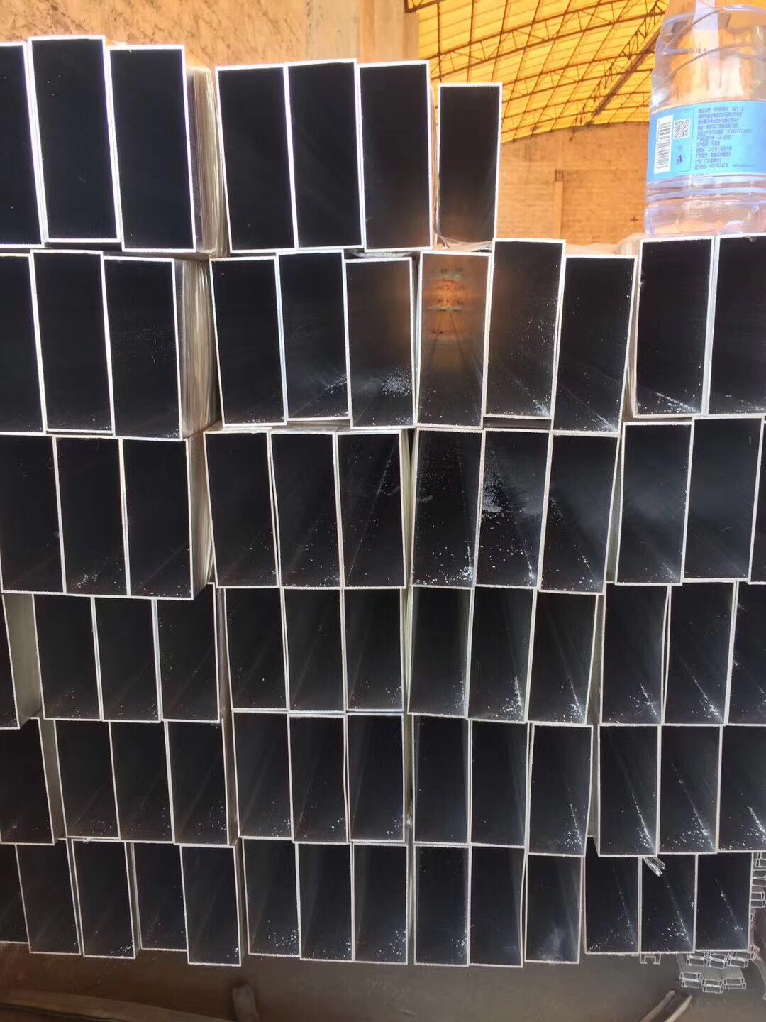 唐山市黑色鋁方管多少一米