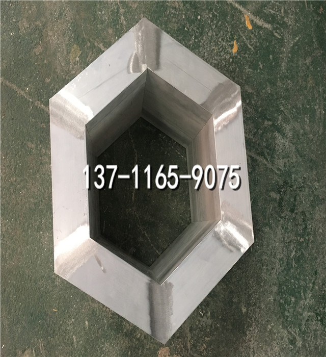 B5BBDC99FC82F666BE63337C26E73FD4.jpg B5BBDC99FC82F666BE63337C26E73FD4.jpg