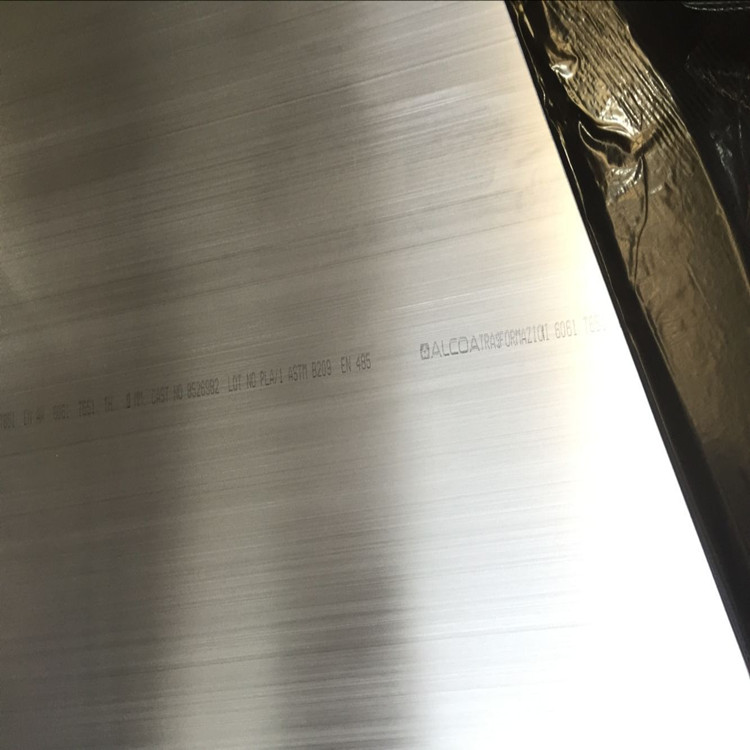 3136160802_380448386.jpg
