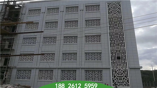 大学城门头仿古铝花格-中式木纹铝合金花格