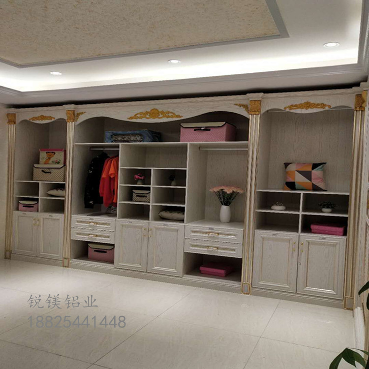 以衣.jpg