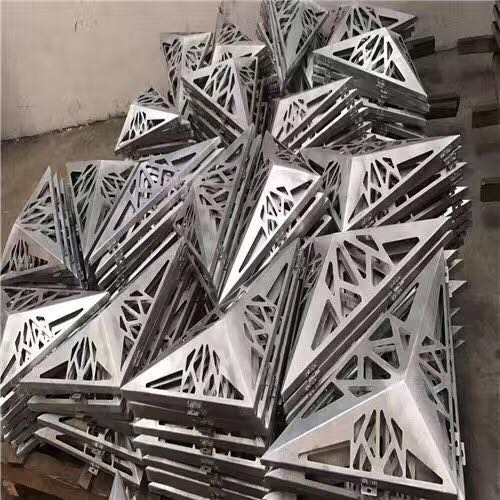 三角型雕刻铝板.jpg