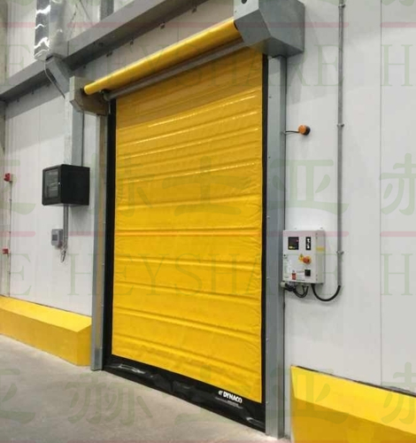 DYNACO-M2-FREEZER-high-speed-door-1_2_.jpg