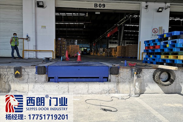 鍥哄畾瑁呭嵏璐у鉤鍙?6~1.jpg 中國五金商機網