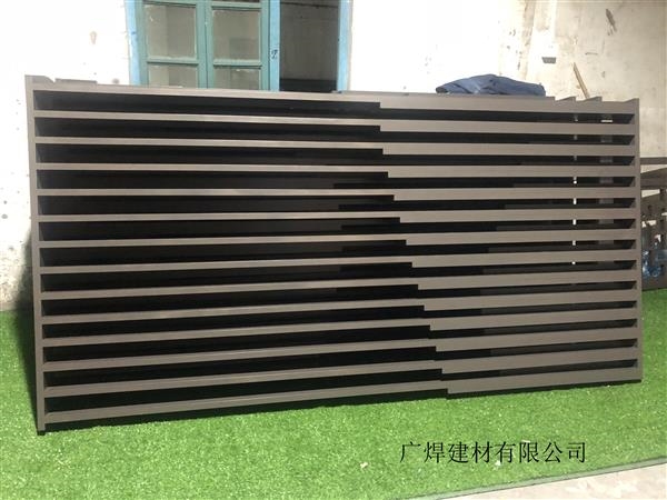 湖北襄樊南漳园林木纹铝格栅厂家铝花格效果图
