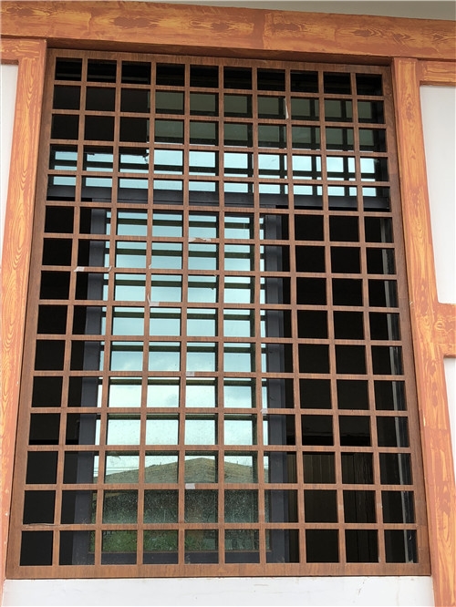 复古餐厅型材焊接铝窗花定制厂家