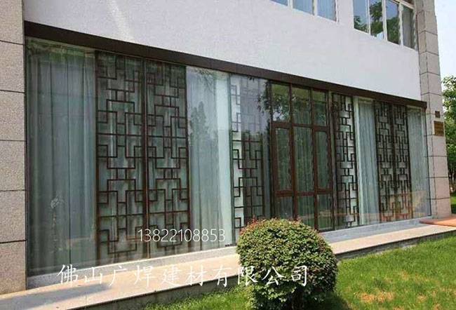 山南大量供应铝窗花铝窗花款式规格定做铝窗花供应商