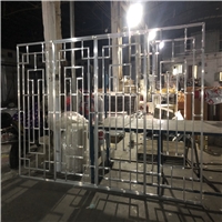 青岛市材料木纹铝型材铝窗花工厂-铝花格